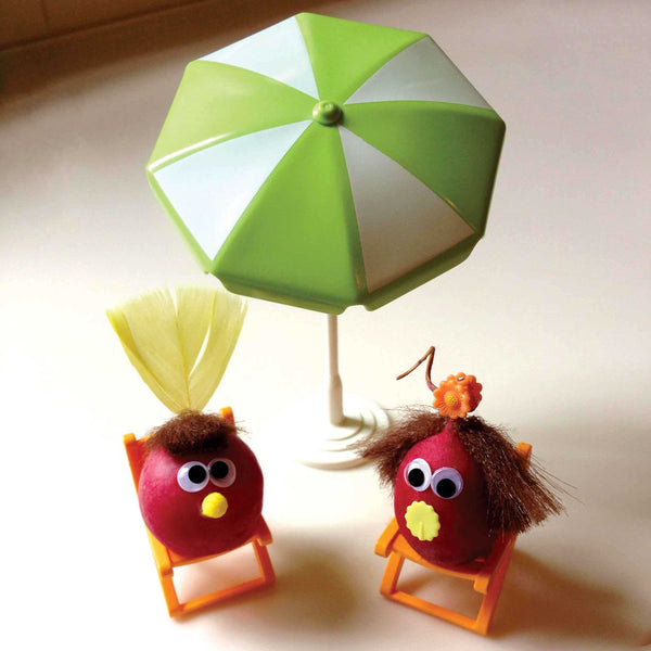 Radish characters with sun umbrella
